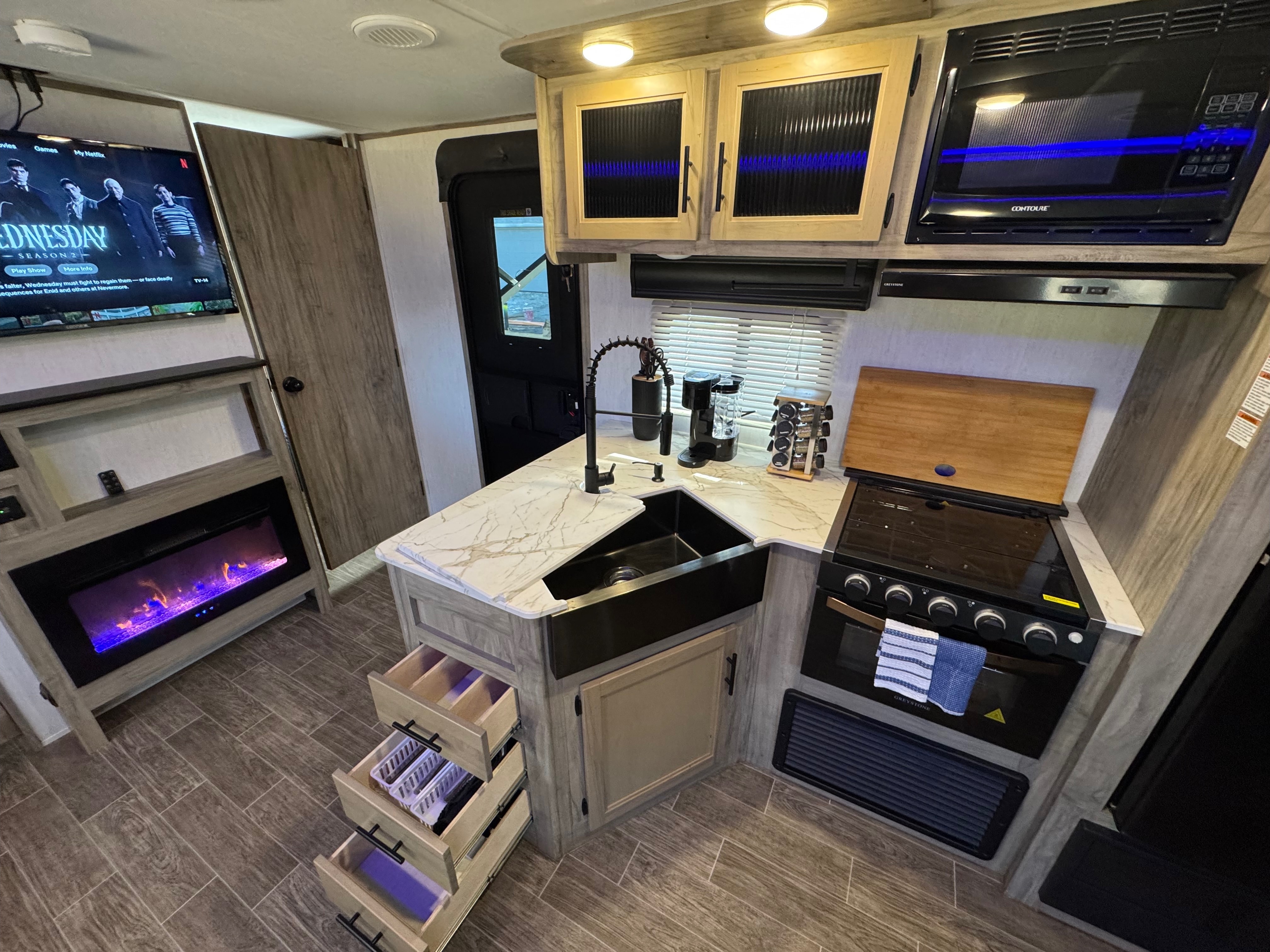 Ultimate NorCal Glamping Trailer | Off-Grid Ready