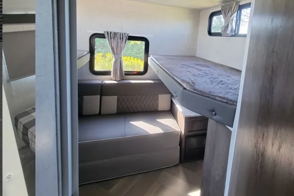 A & J's Salem cruise lite Travel Trailer
