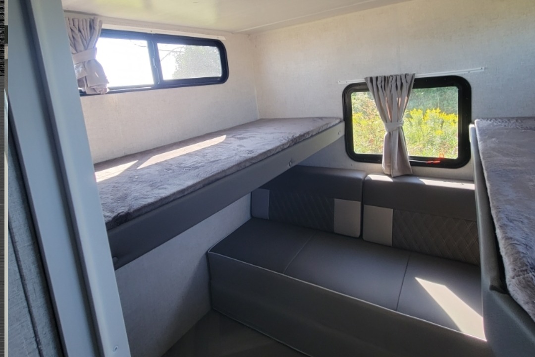 A & J's Salem cruise lite Travel Trailer