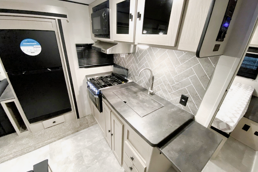 ***RARE*** 2022 Coachmen Apex Ultra-Lite 256BHS