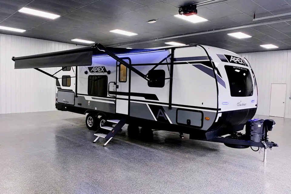 ***RARE*** 2022 Coachmen Apex Ultra-Lite 256BHS