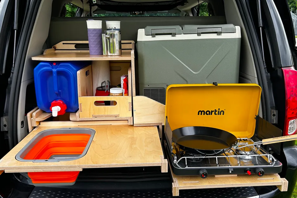 RoJo: Convenient Converted Campervan