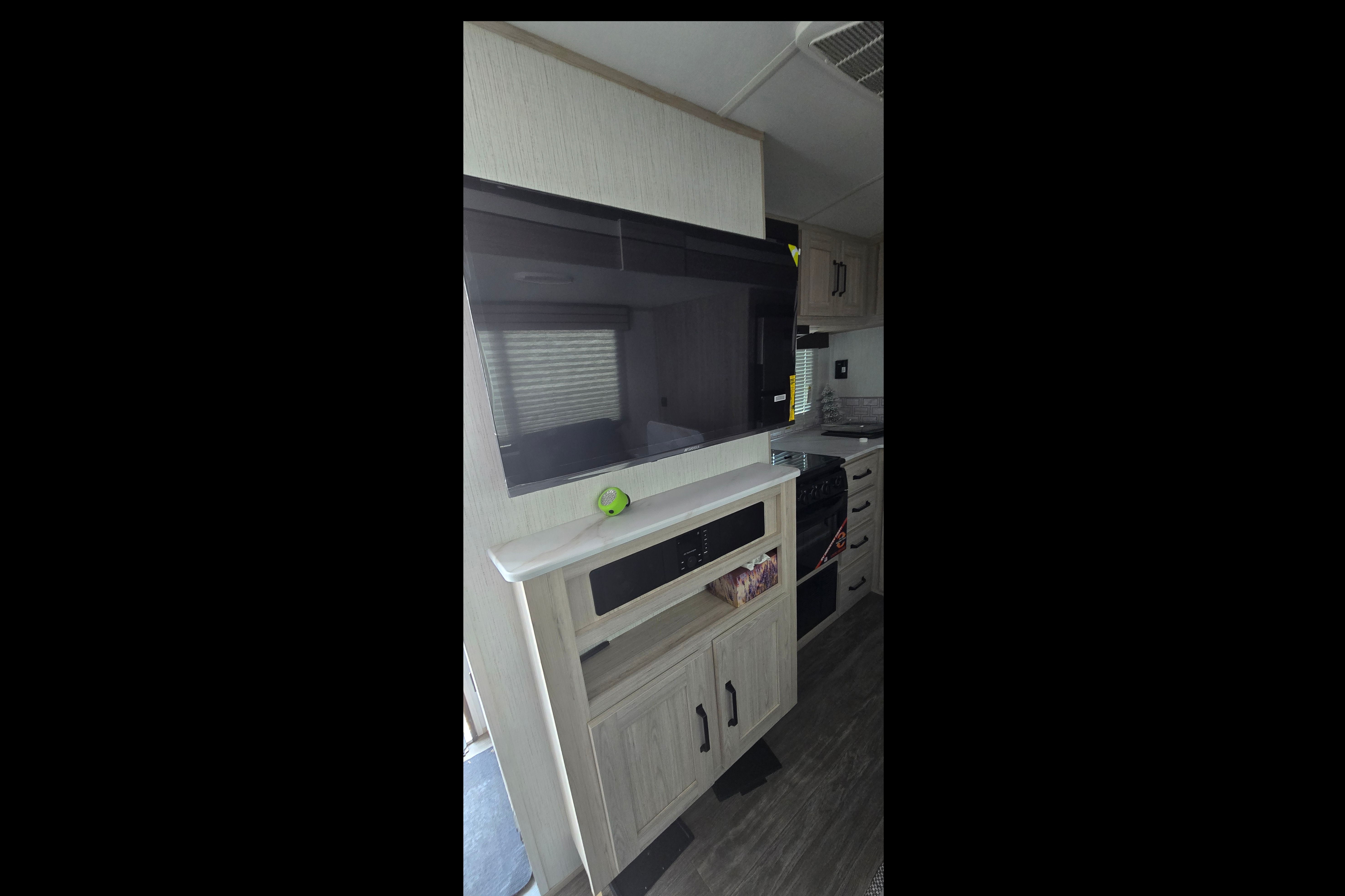joel's Cruiser RV 2024 Travel Trailer (shadow crouser)