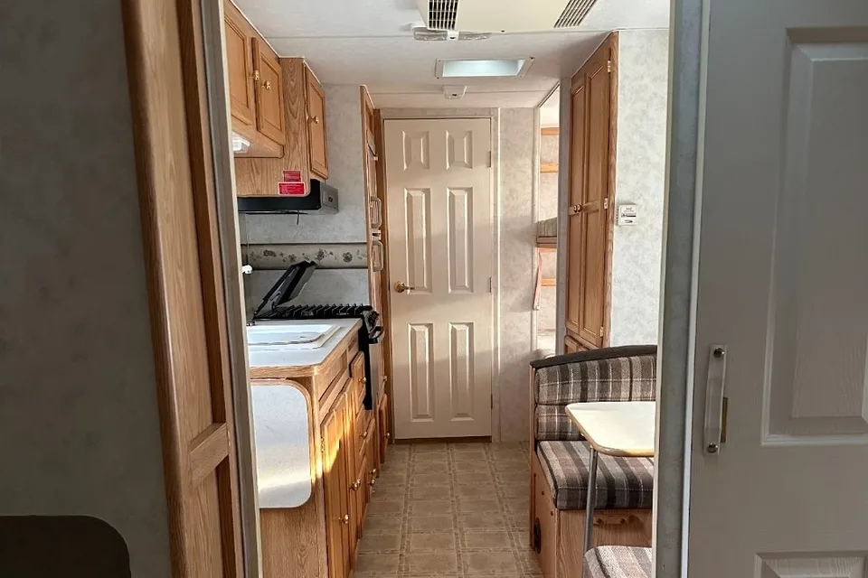 At your service 2003 Travelair Rustler Rt244 Travelair Travel Trail