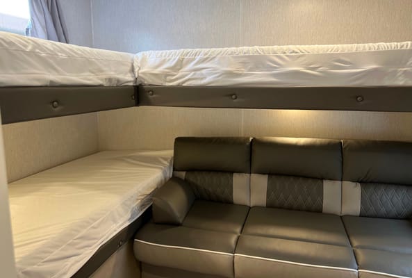Bunk Bedroom! 2023 Wildwood X-Lite