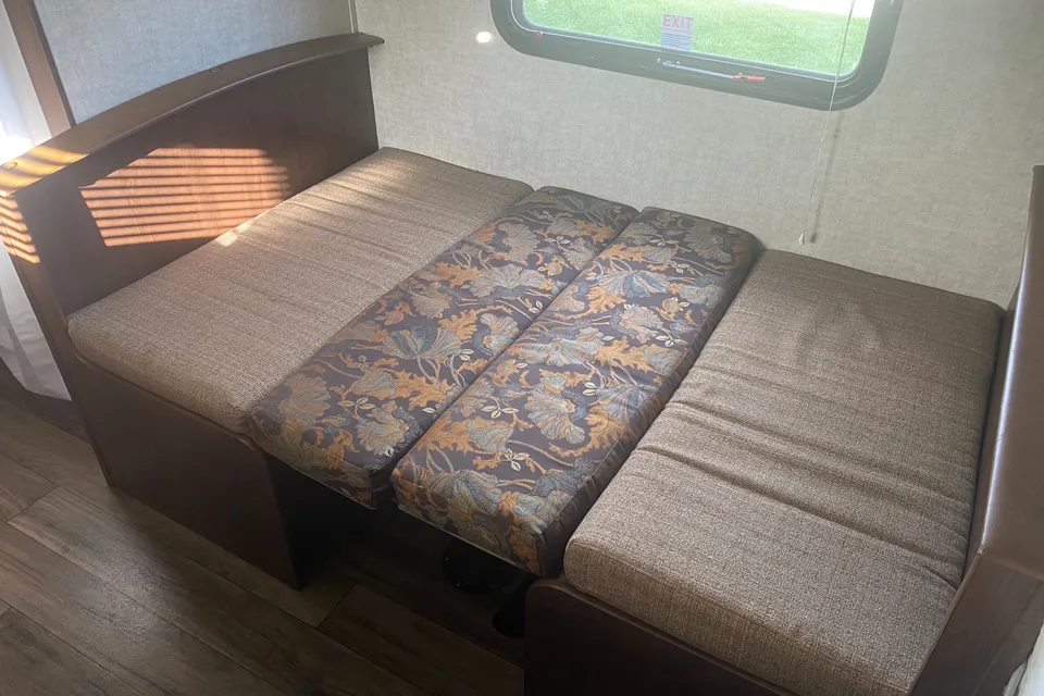 Executive Hitch