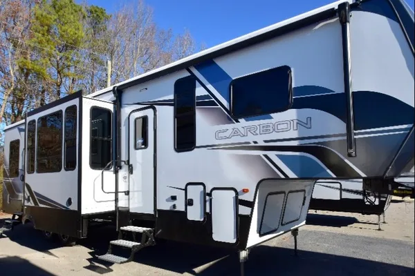Family Luxury, Full Campsite Delivery & Set-Up! - Keystone Carbon 358 2021 Fifth Wheel