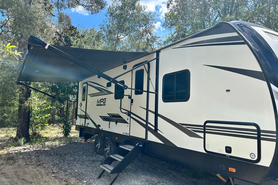 Ultimate Family Adventure! RV MPG Ultra Lite Travel Trailer