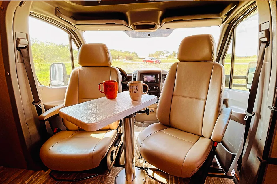 NEW AND POPULAR: Sunseeker -Mercedes Benz