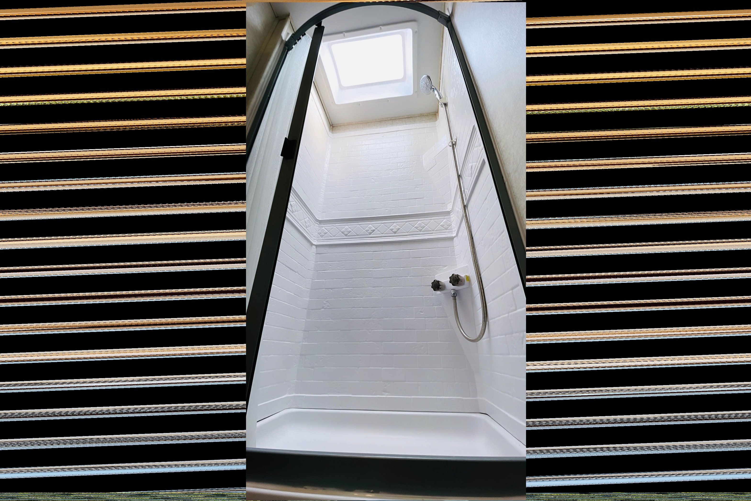 NEW AND POPULAR: Sunseeker -Mercedes Benz