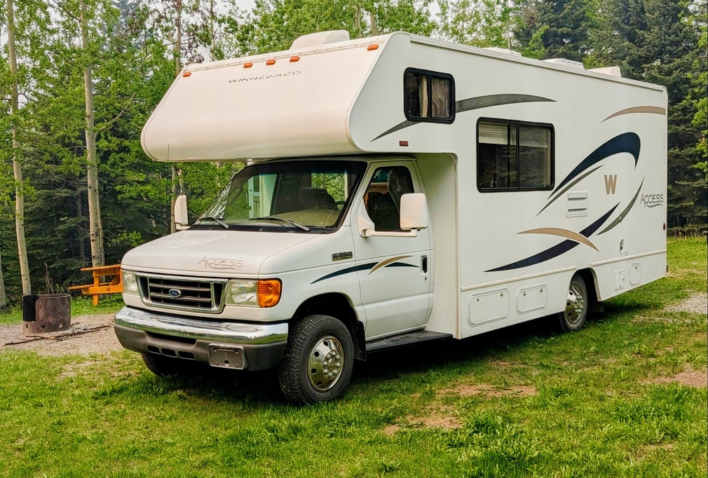 Raouf's Winnebago  2007  Access 