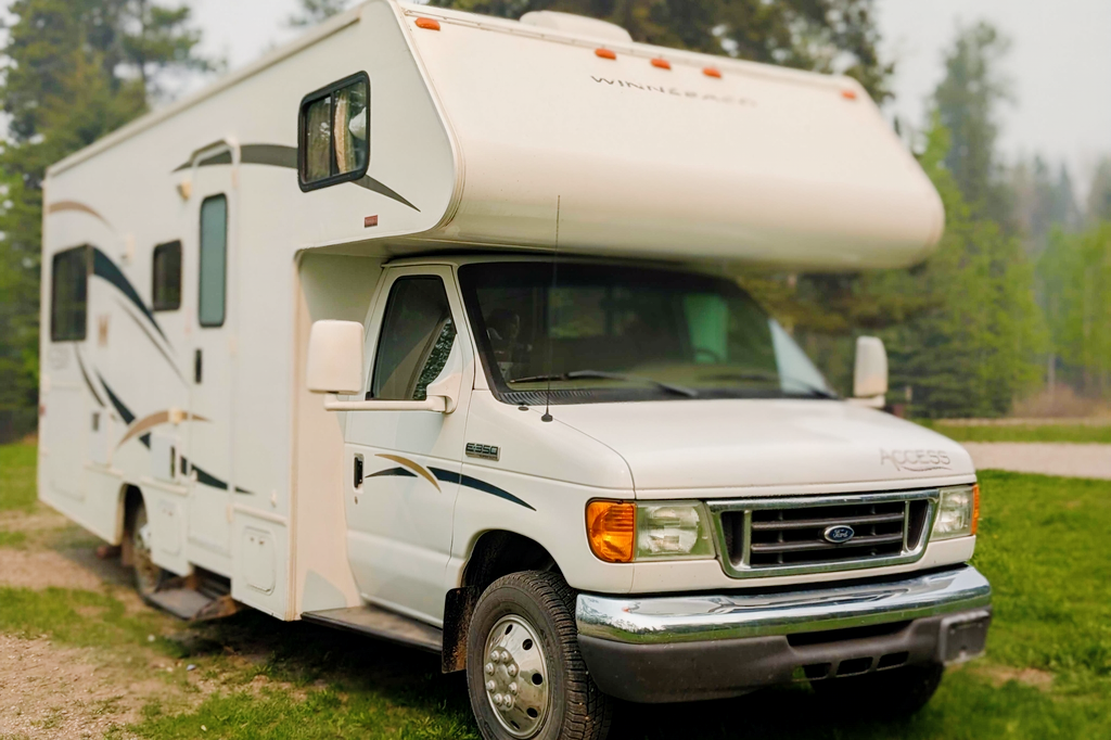 Raouf's Winnebago  2007  Access 