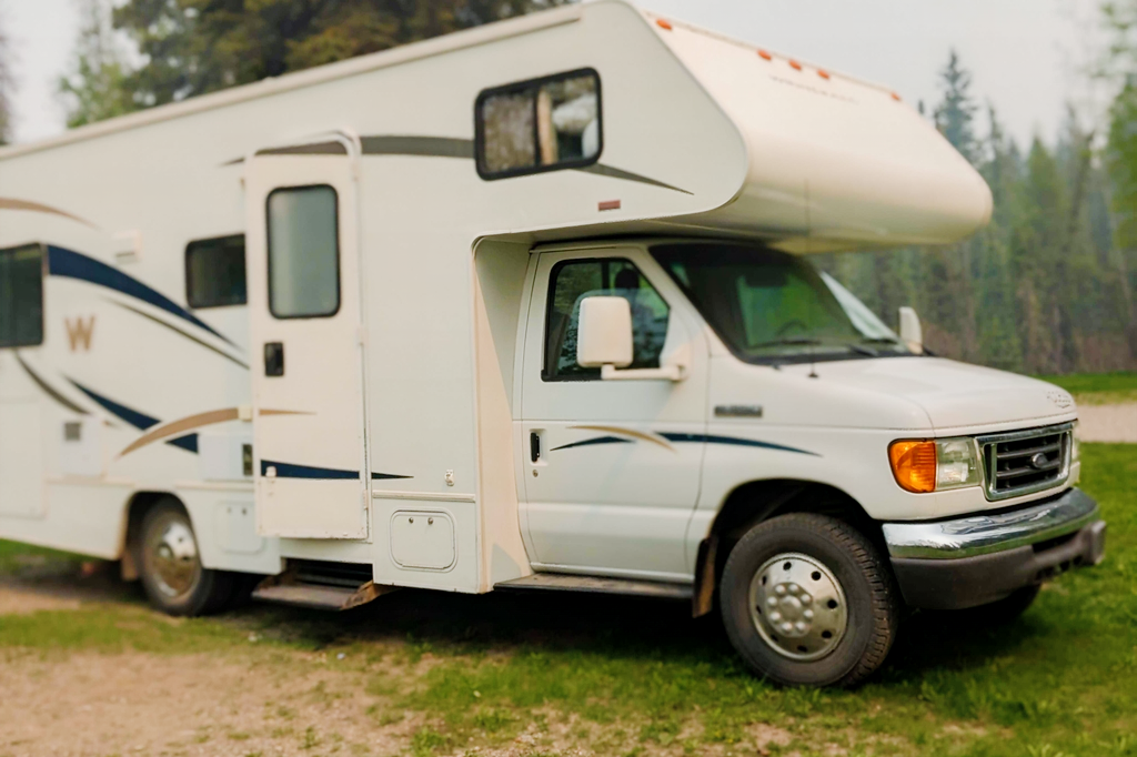 Raouf's Winnebago  2007  Access 