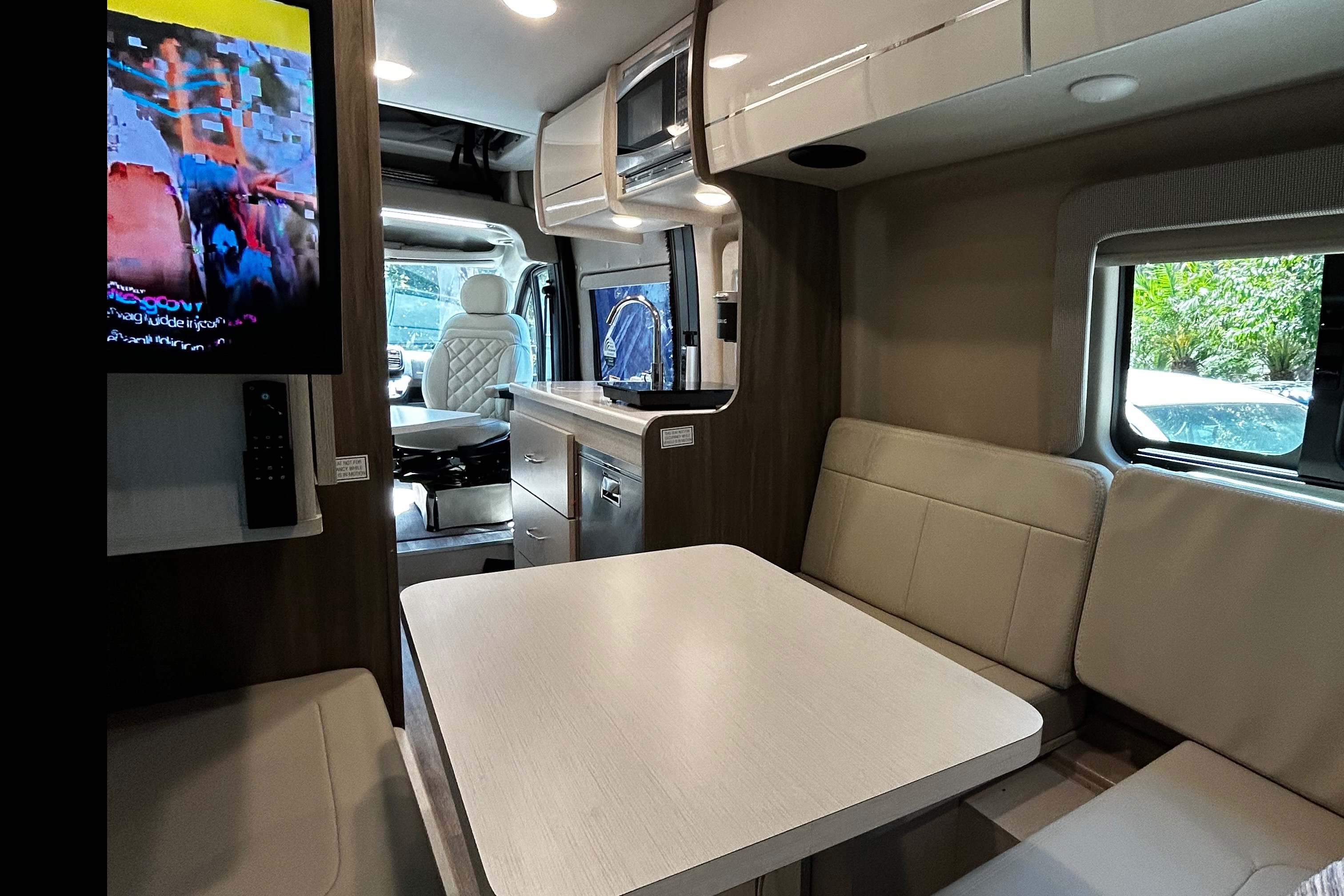 Fully equipped 2024 Thor Tellaro with sky bunk