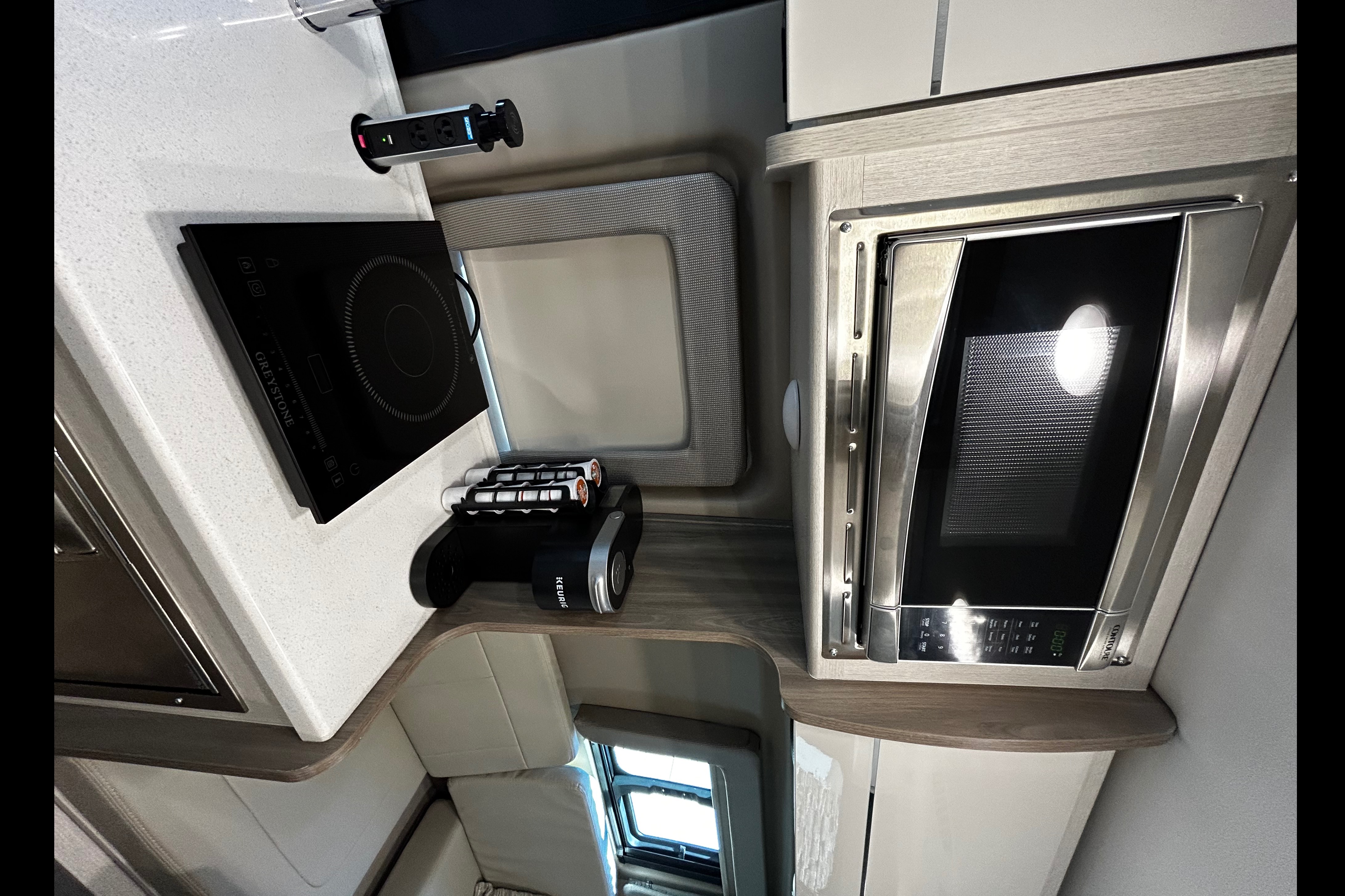 Fully equipped 2024 Thor Tellaro with sky bunk