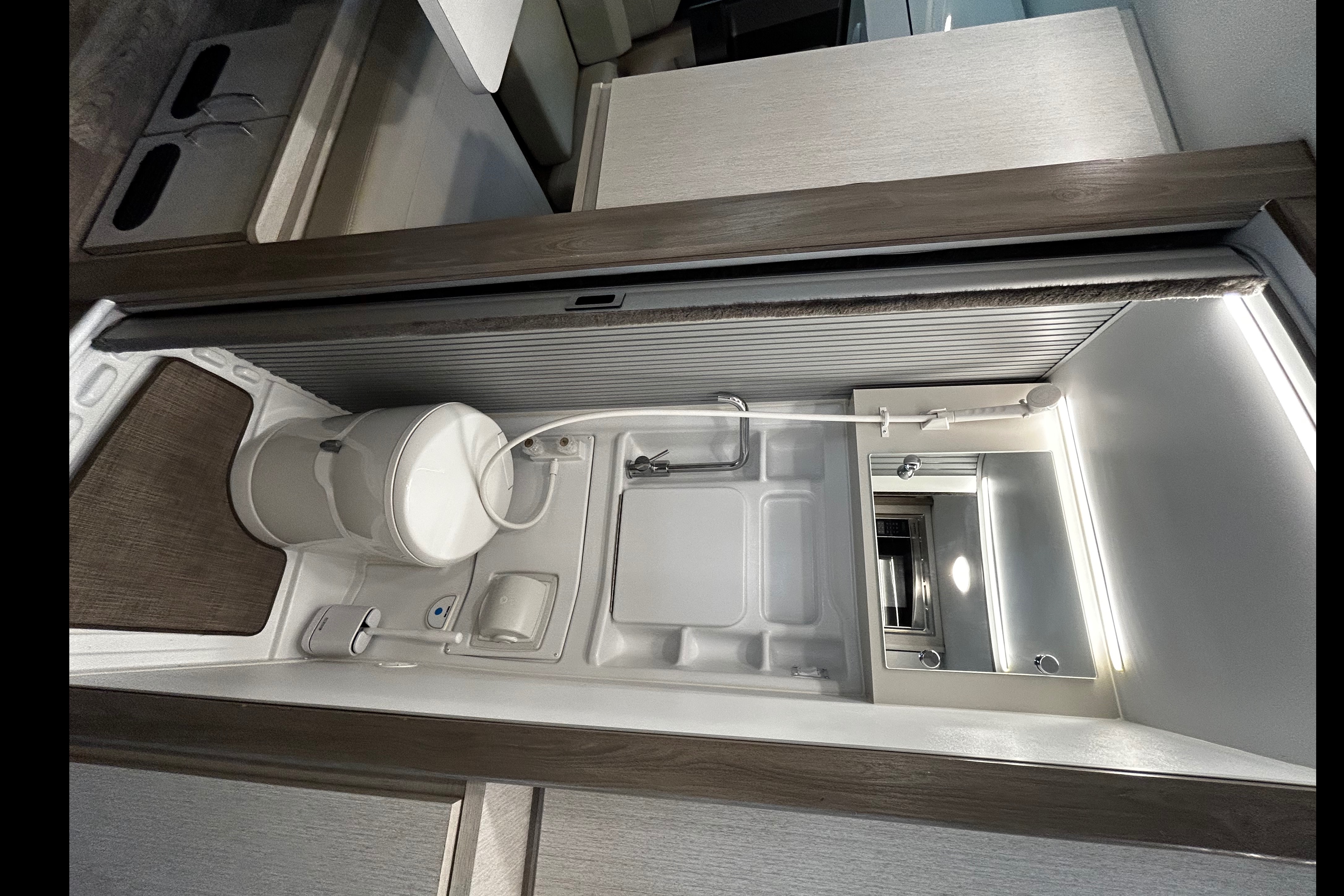 Fully equipped 2024 Thor Tellaro with sky bunk