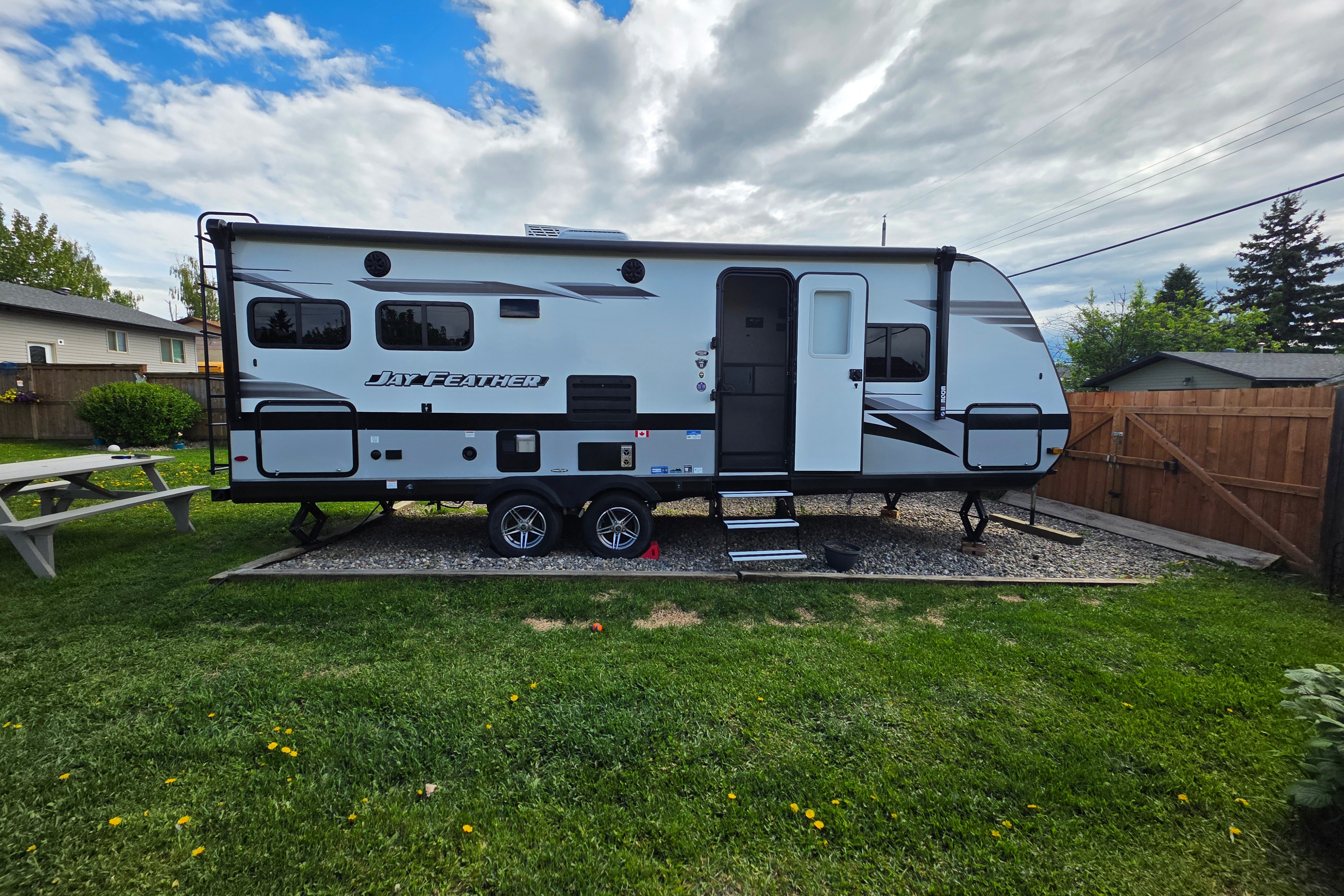 MacGregor's Jayco Jay Feather 24RL Travel Trailer