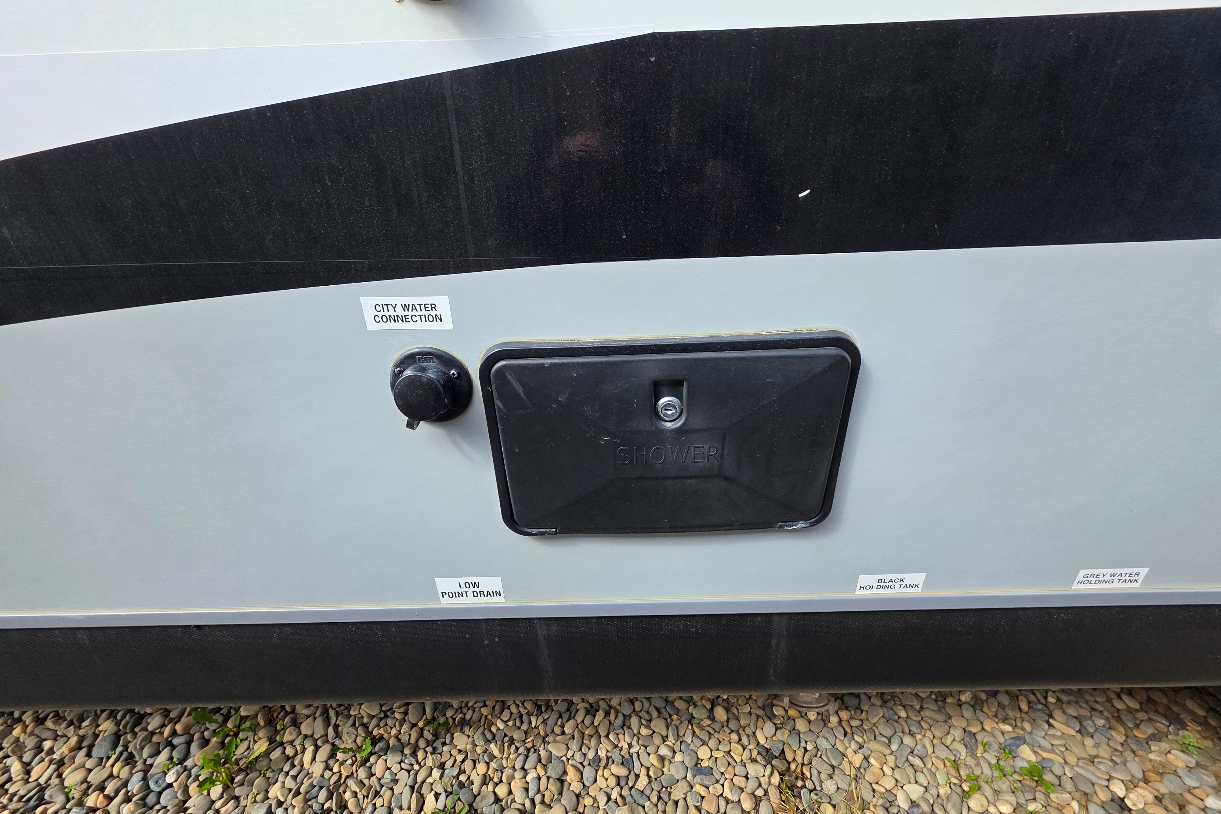 MacGregor's Jayco Jay Feather 24RL Travel Trailer