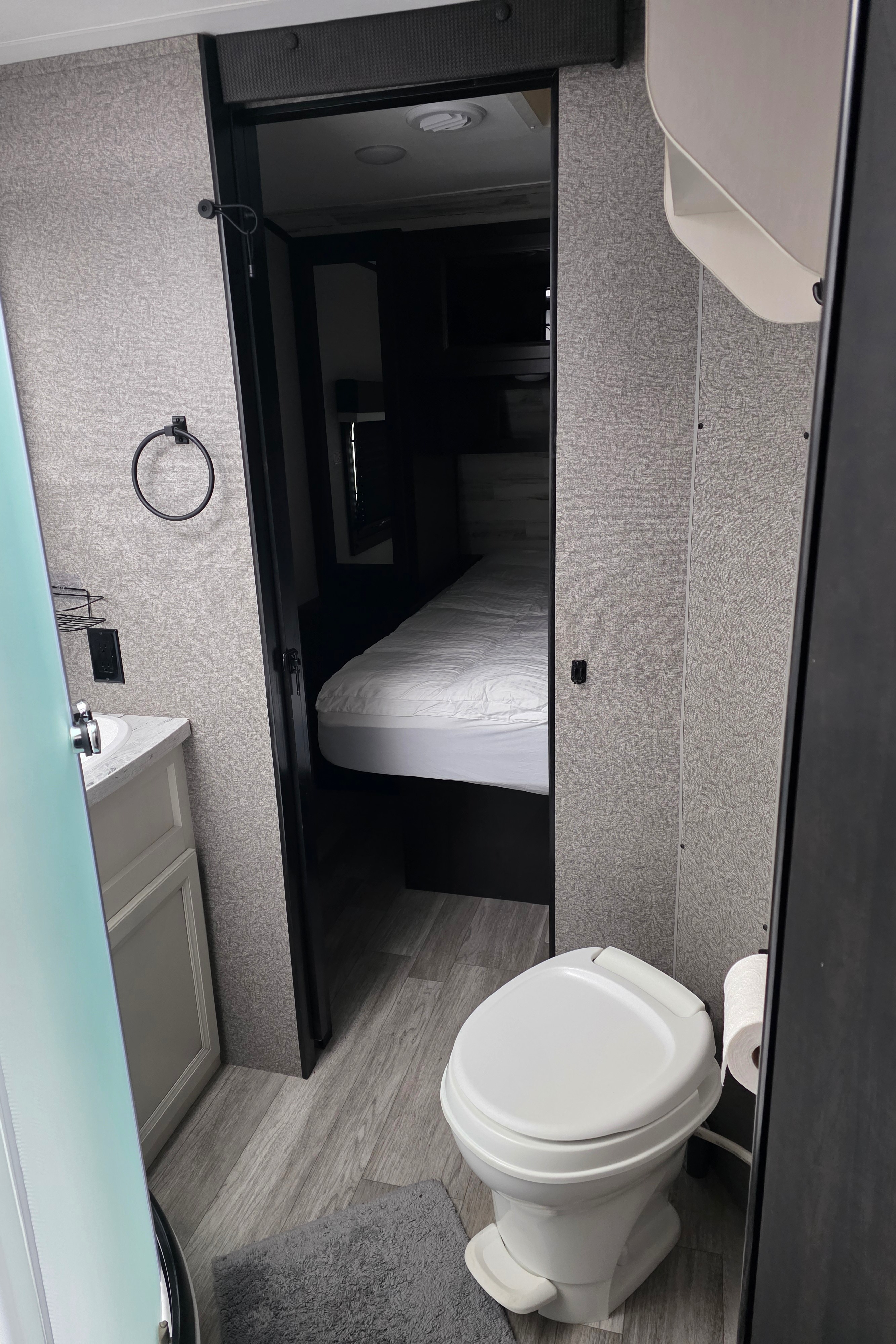 MacGregor's Jayco Jay Feather 24RL Travel Trailer
