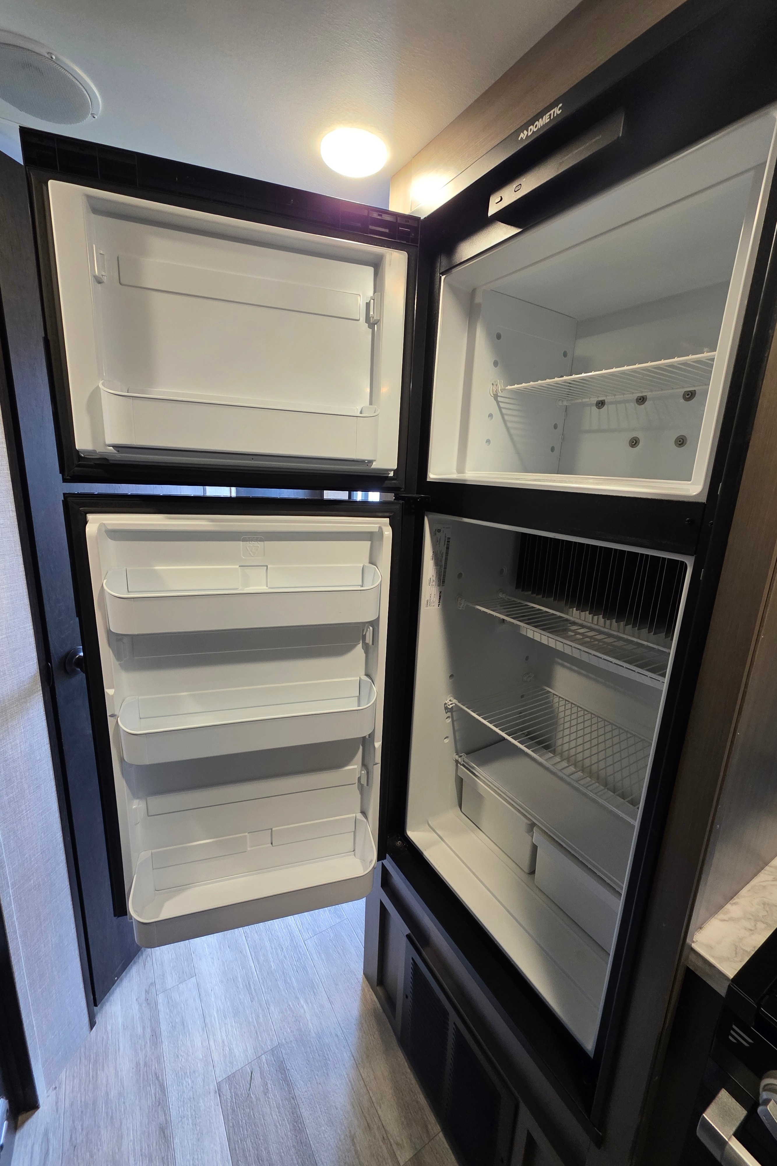 MacGregor's Jayco Jay Feather 24RL Travel Trailer