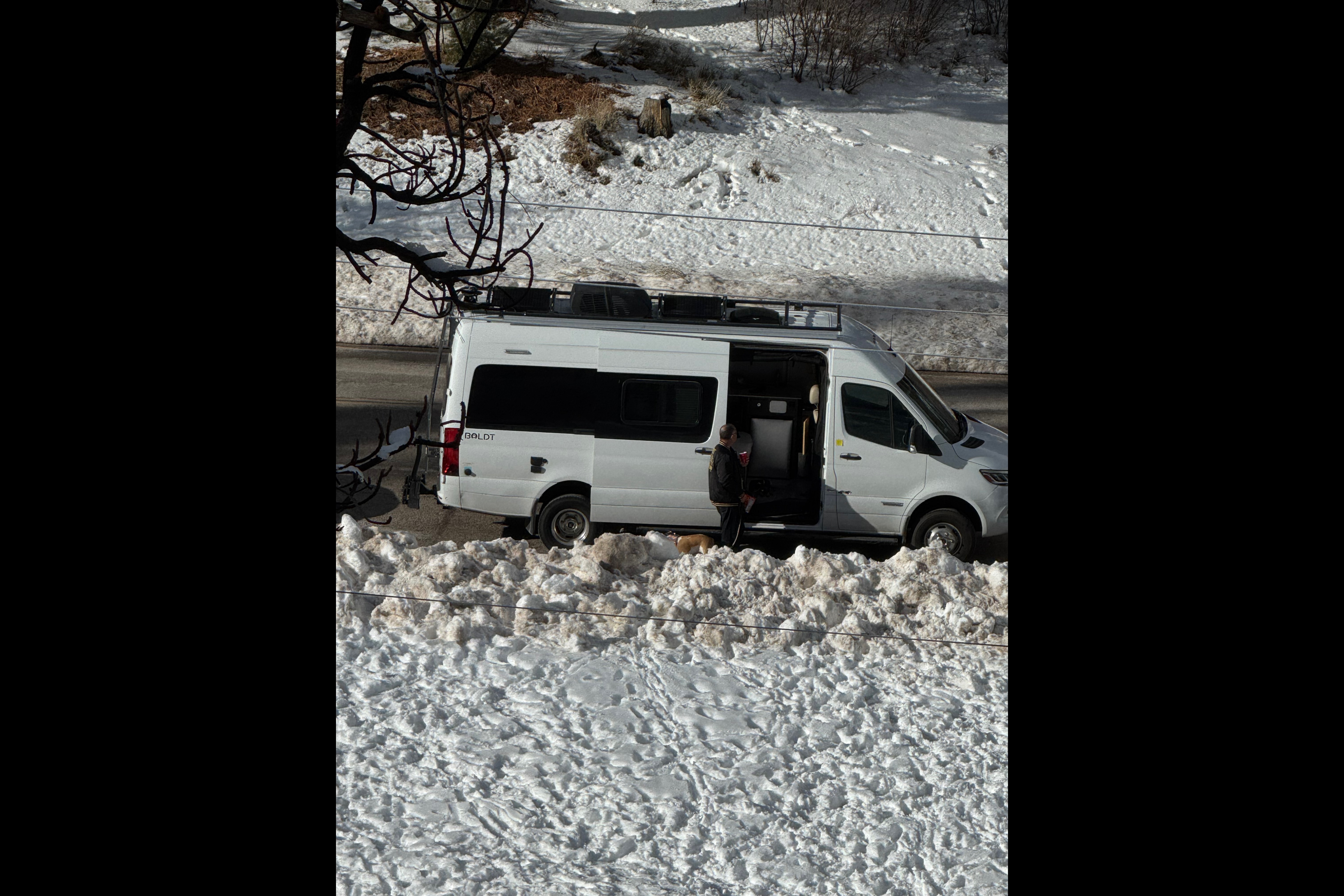 Joe's Winnebago Boldt Class B