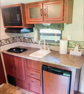 15' Palomino Canyon Cat Travel Trailer
