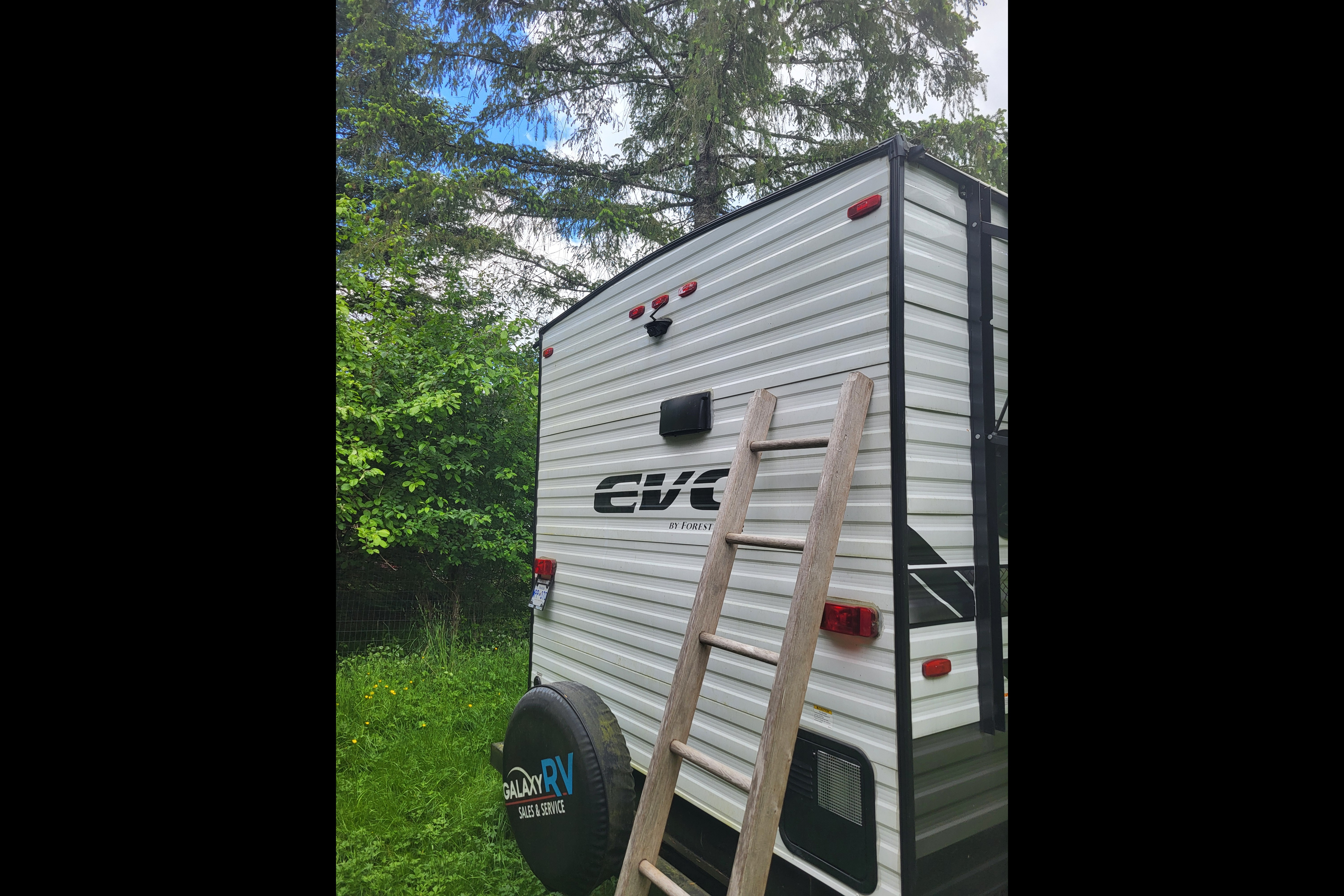 KT's Forest River Evo Travel Trailer