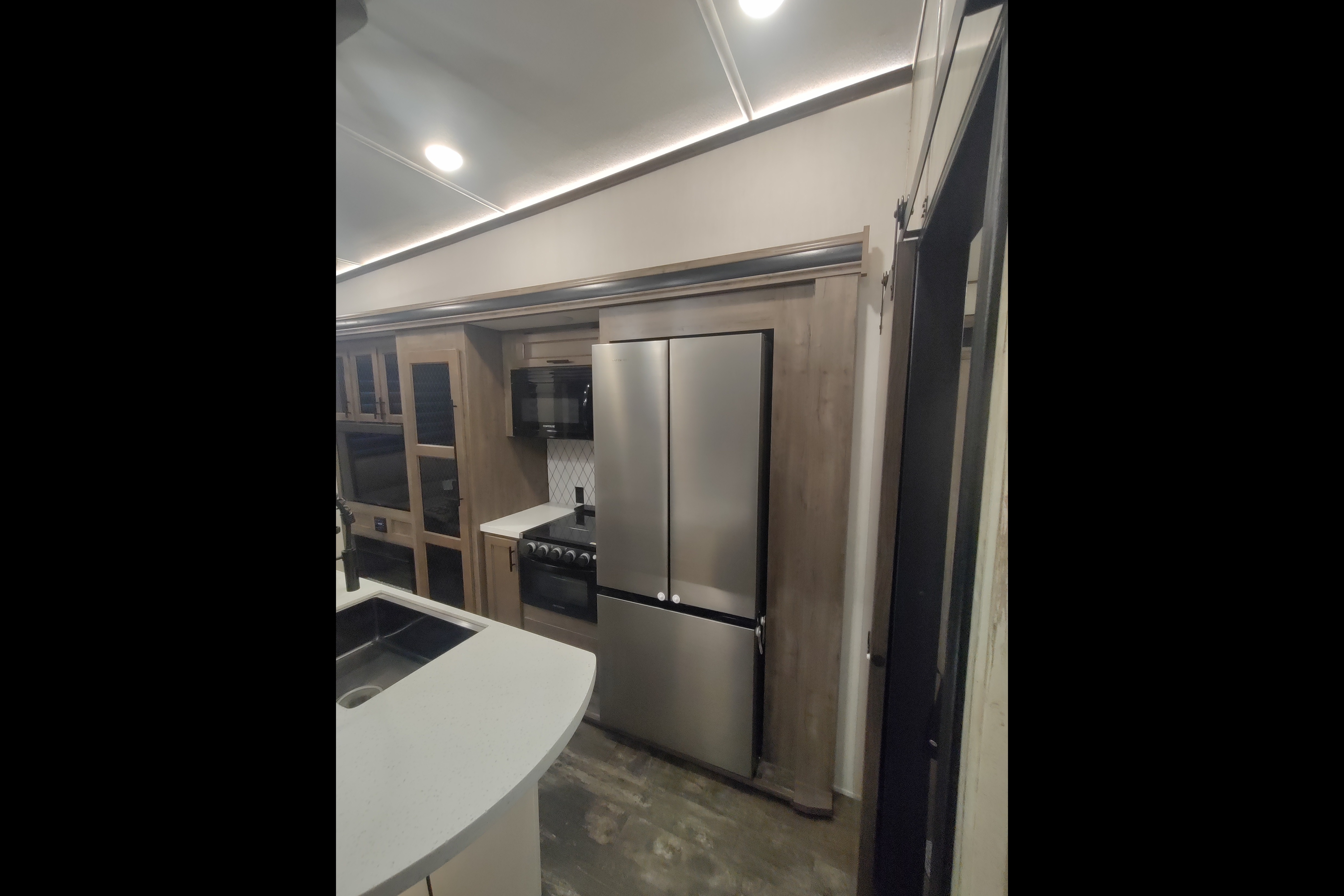 Ron's Forest River 36bhq Fifth Wheel
