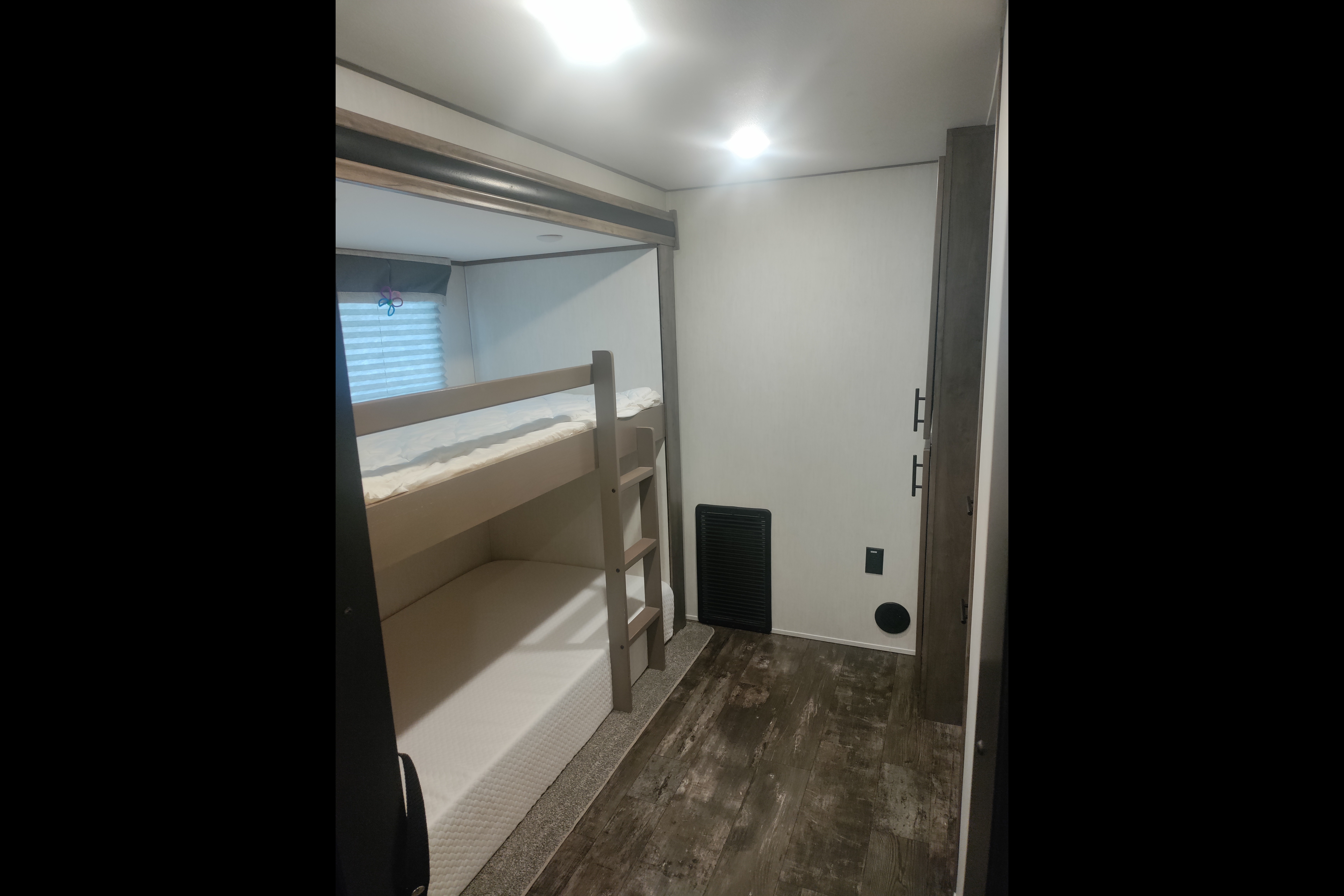 Ron's Forest River 36bhq Fifth Wheel