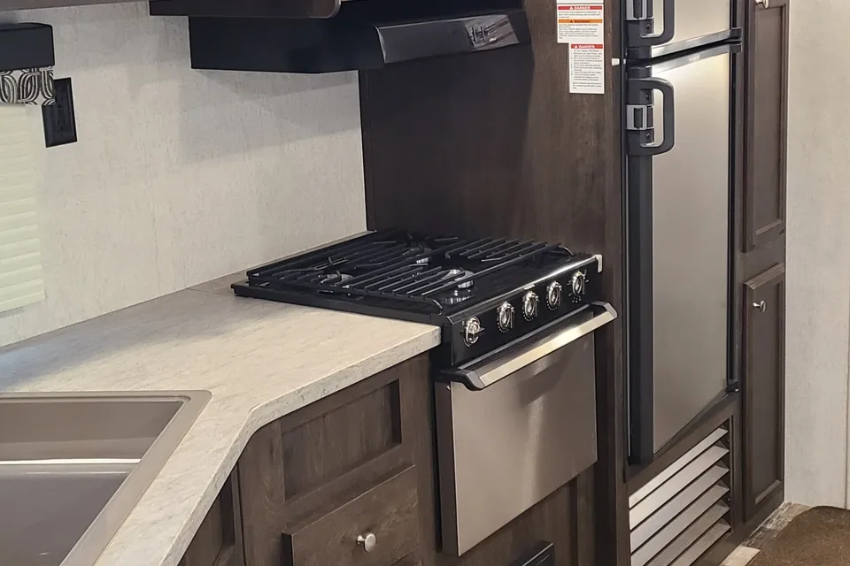 Crystal's Starcraft Autmn Ridge Travel Trailer