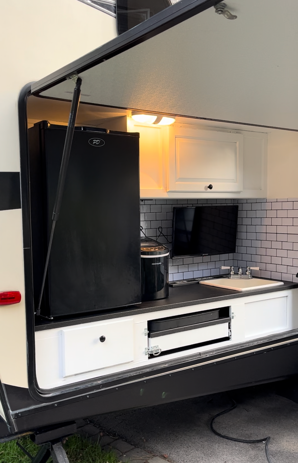 Suzy's Jayco Bullet Travel Trailer