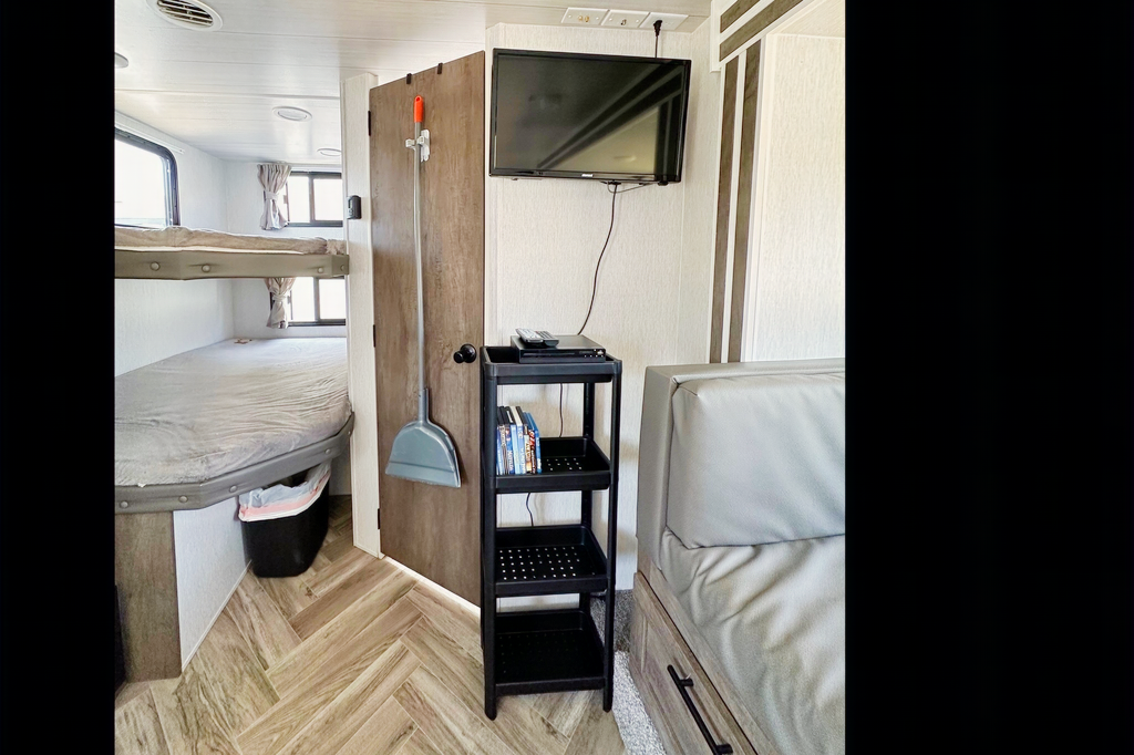 Tony Trailers Ventura Forest River Salem