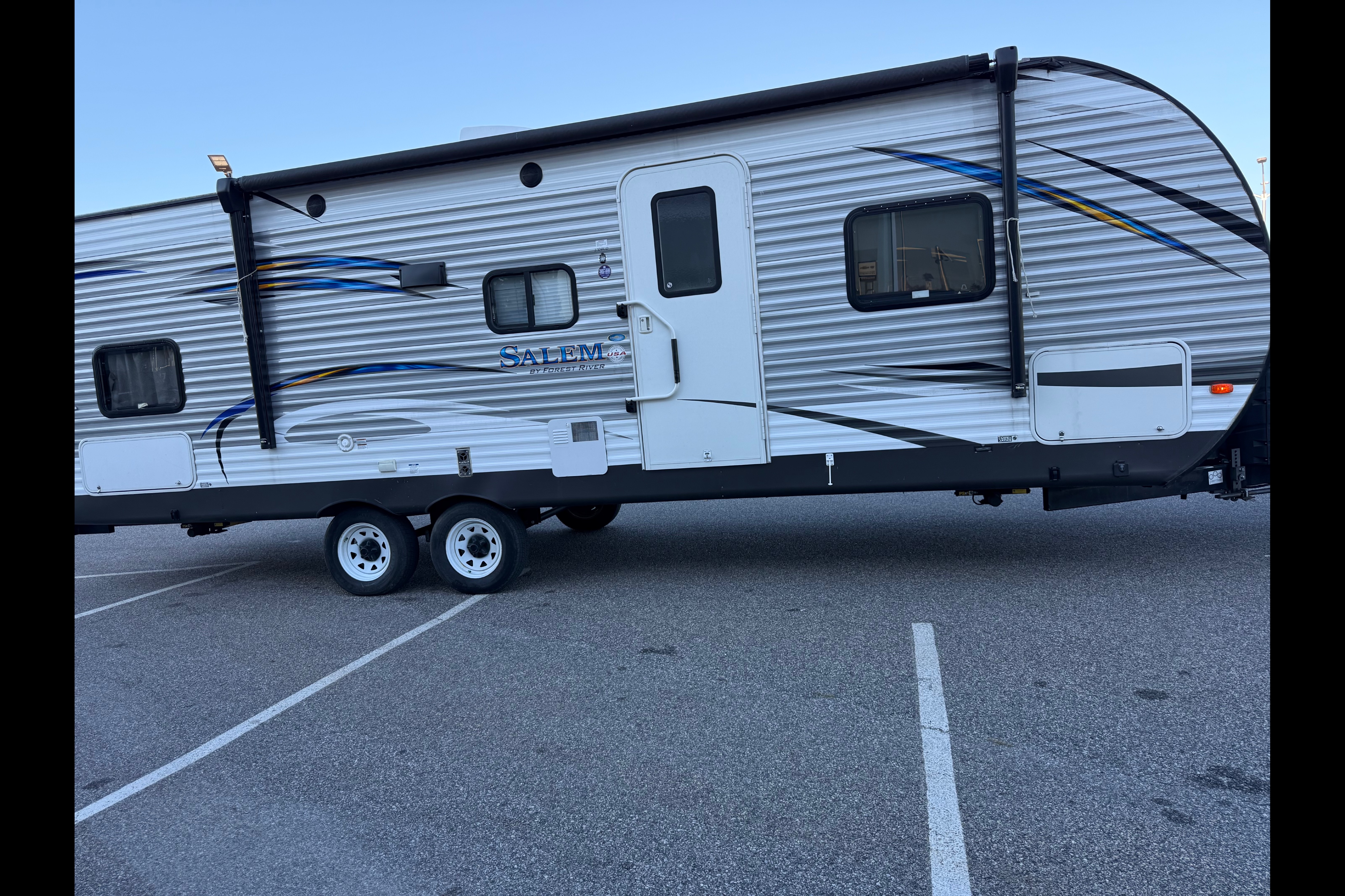 Fadi's Forest River Salem 27DBU Travel Trailer