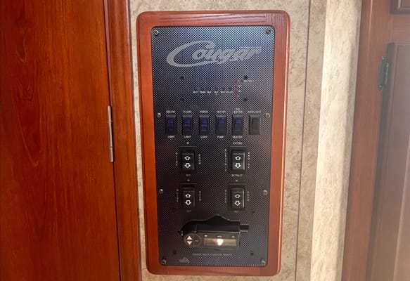 Curtis's Cougar
