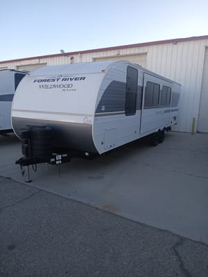 Vincent's Forest River Wildwood x lite Travel Trailer