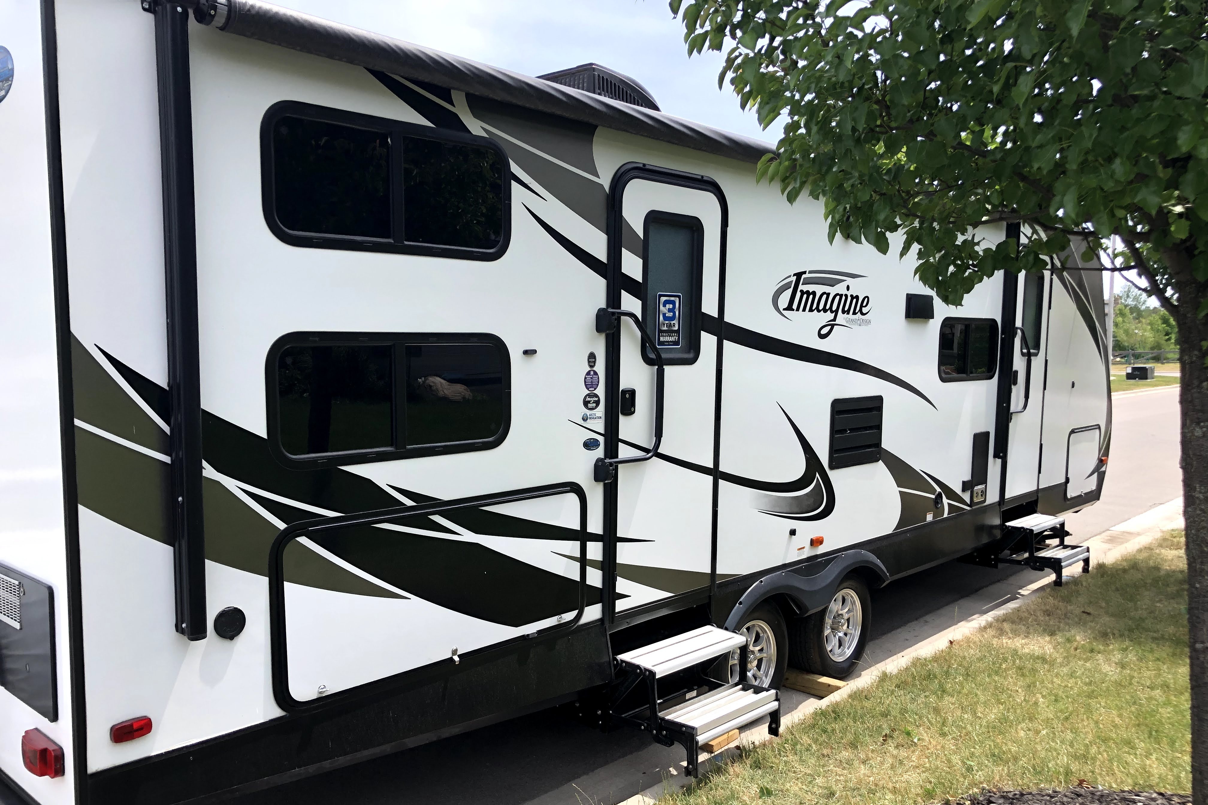 Luxury Grand Design Imagine Travel Trailer