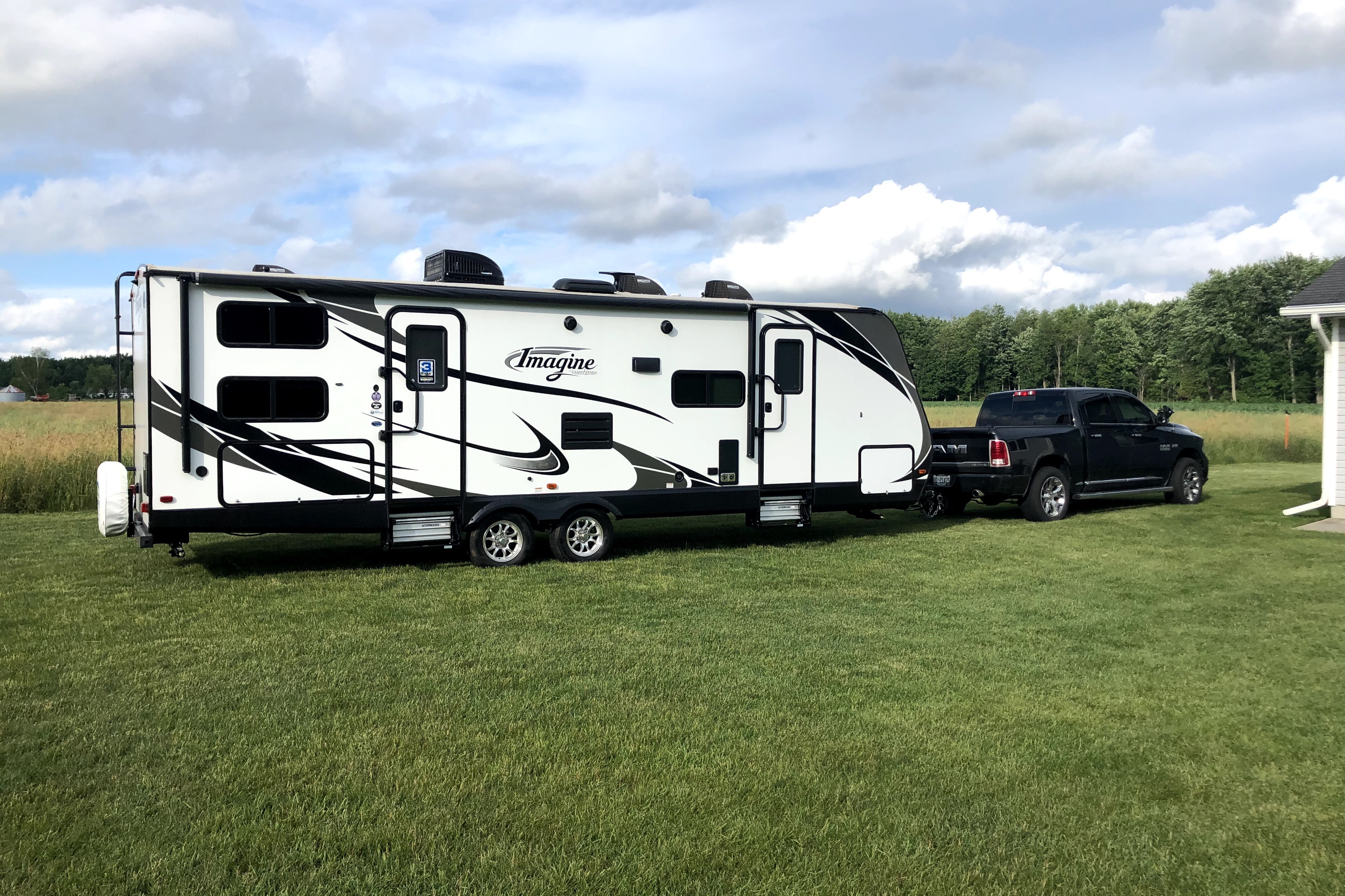 Luxury Grand Design Imagine Travel Trailer