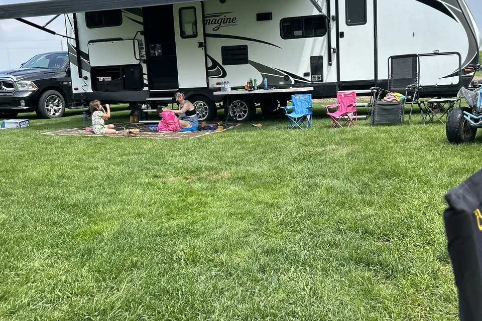 Luxury Grand Design Imagine Travel Trailer