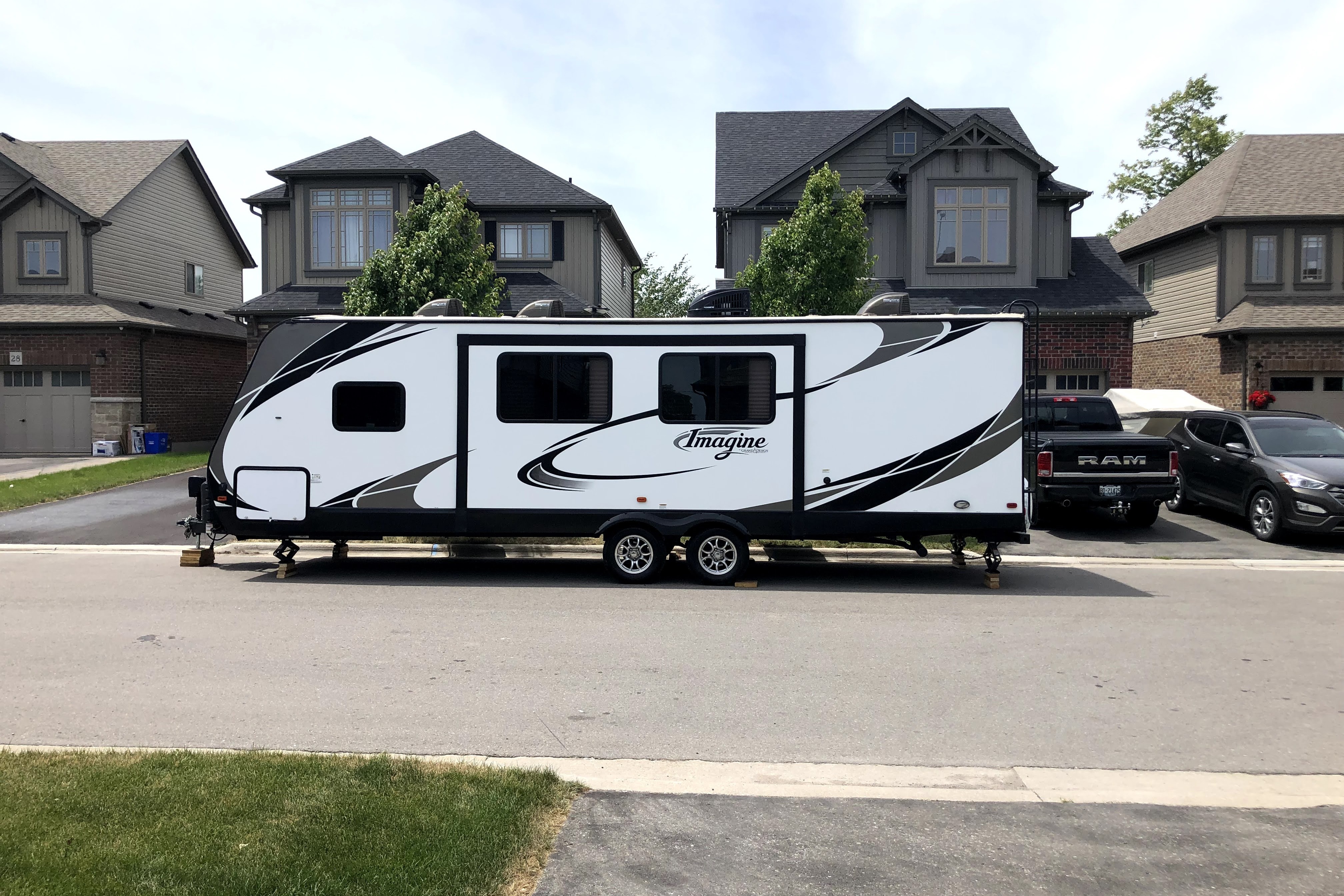 Luxury Grand Design Imagine Travel Trailer