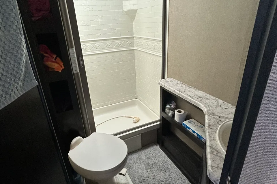 Luxury Grand Design Imagine Travel Trailer