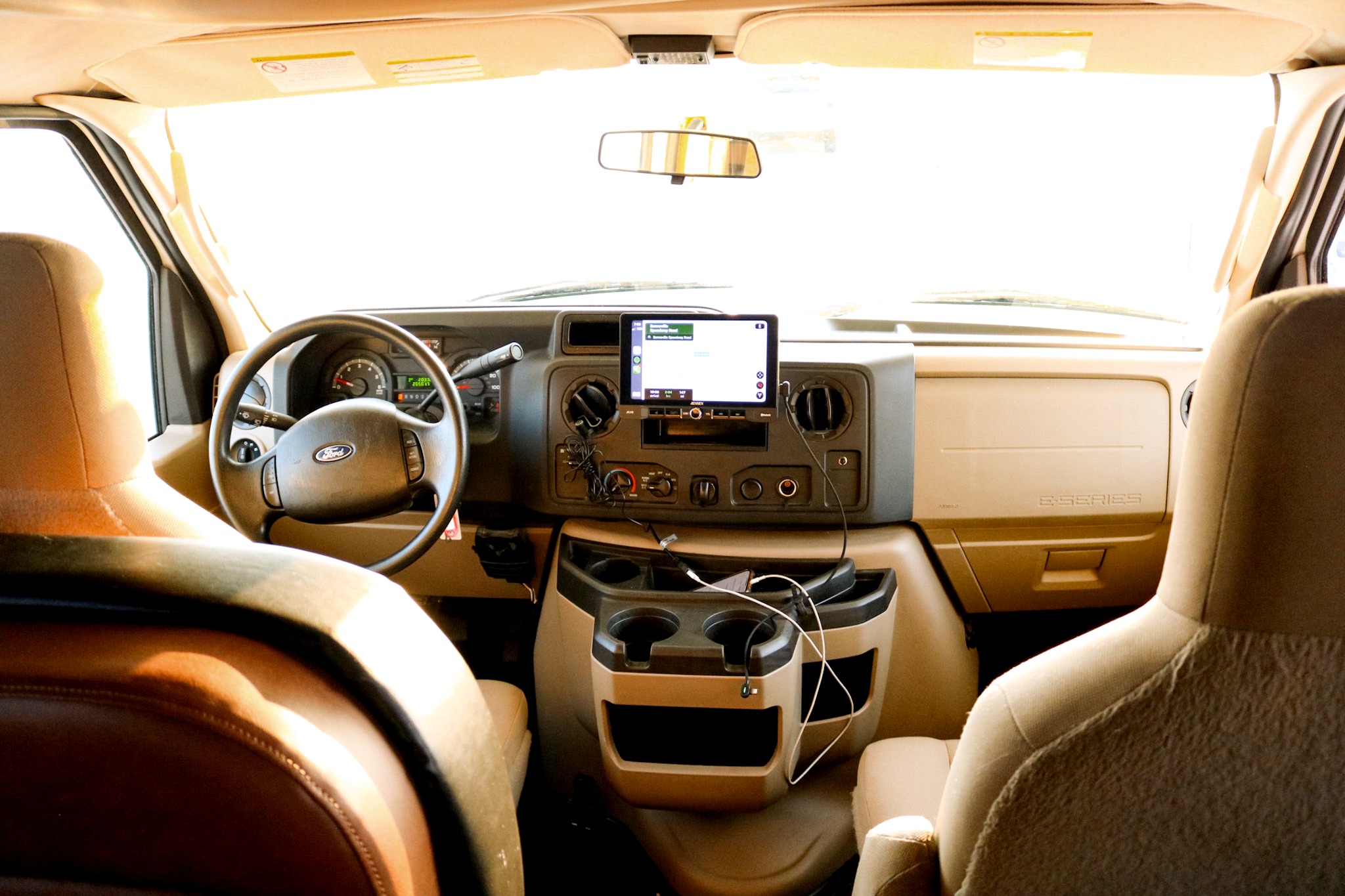 Boho-Chic Haven on Wheels: Exquisite 2015 Thor Motor Coach Freedom Elite 22