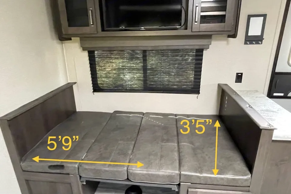 Spacious, Clean, Escape-Ready Trailer – Tow & Go!