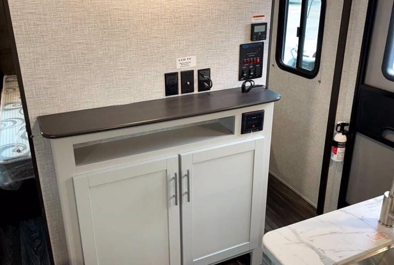 Ryan 's Keystone Bullet 2430BH Travel Trailer