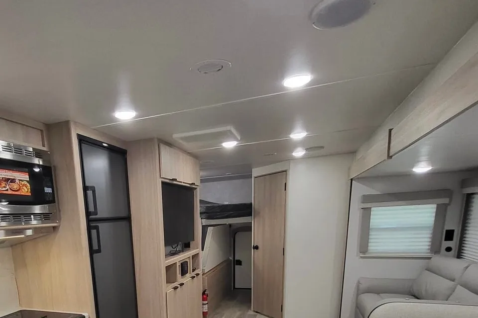 The Traveling Modern Cottage