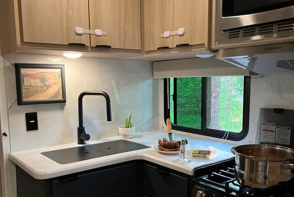 The Traveling Modern Cottage