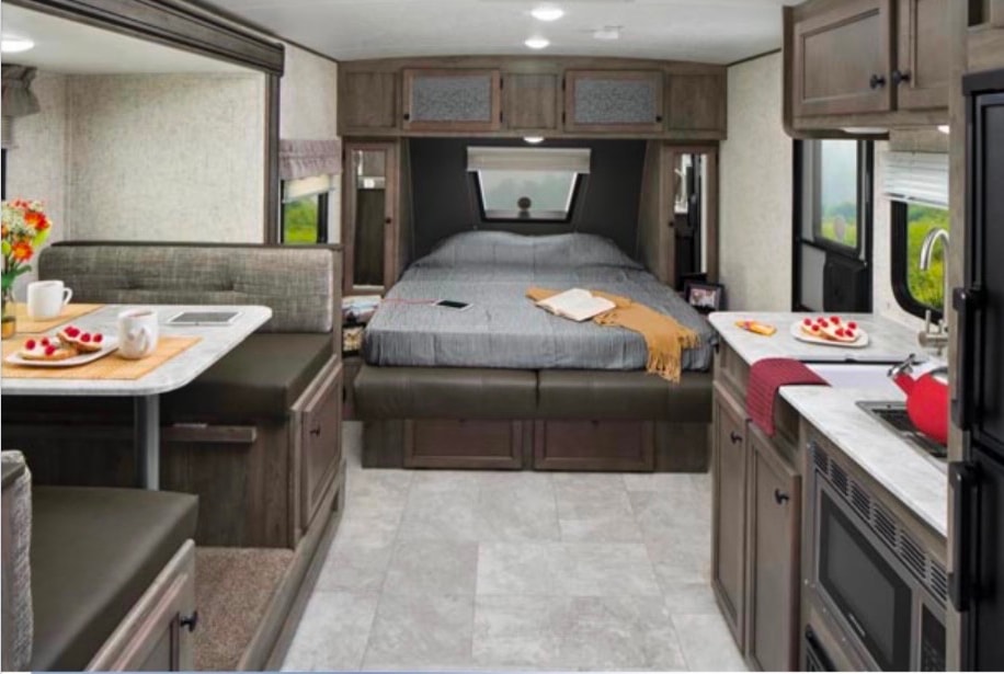 Izzy’s Coachman  Apex Nano Travel Trailer