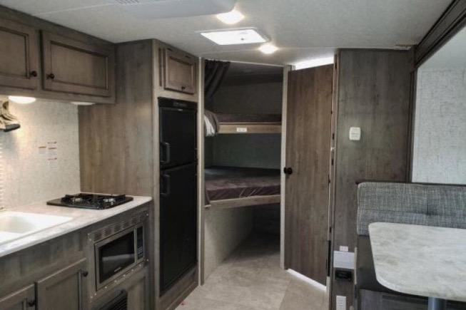 Izzy’s Coachman  Apex Nano Travel Trailer