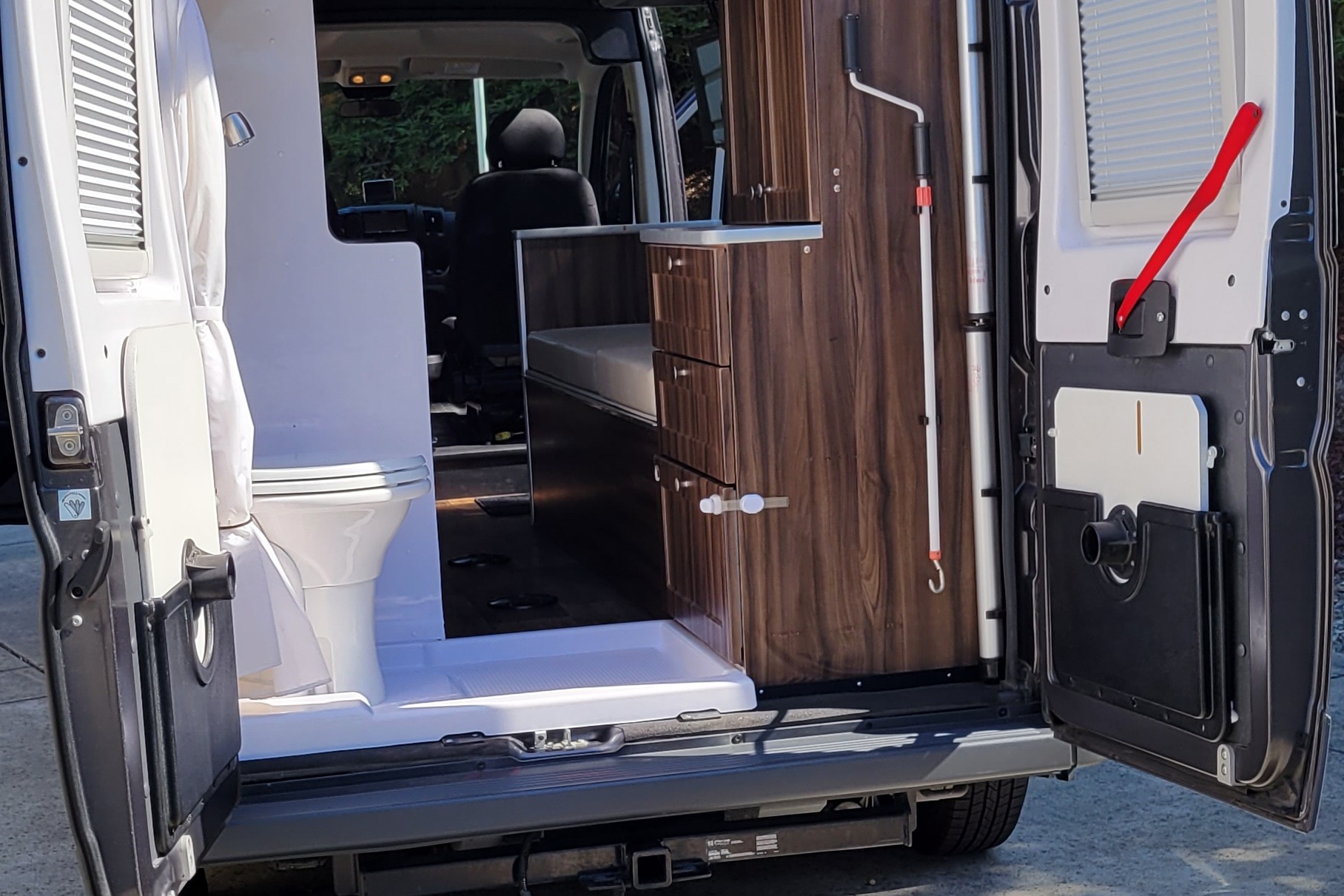 2018 Hymer Carado Banff, Lot's of storage and super classy!
