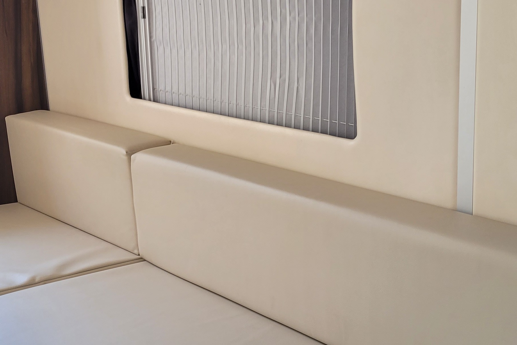2018 Hymer Carado Banff, Lot's of storage and super classy!