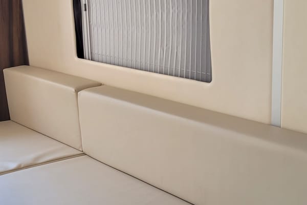 2018 Hymer Carado Banff, Lot's of storage and super classy!